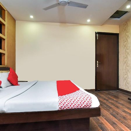 Hotel O Kochar Plaza Дели Экстерьер фото